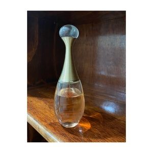 Dior J'ADORE
Eau de parfum